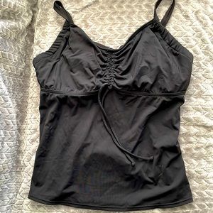 Lands End black Tankini top with underwire. 10DDD